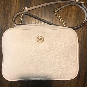 Michael Kors White crossbody purse